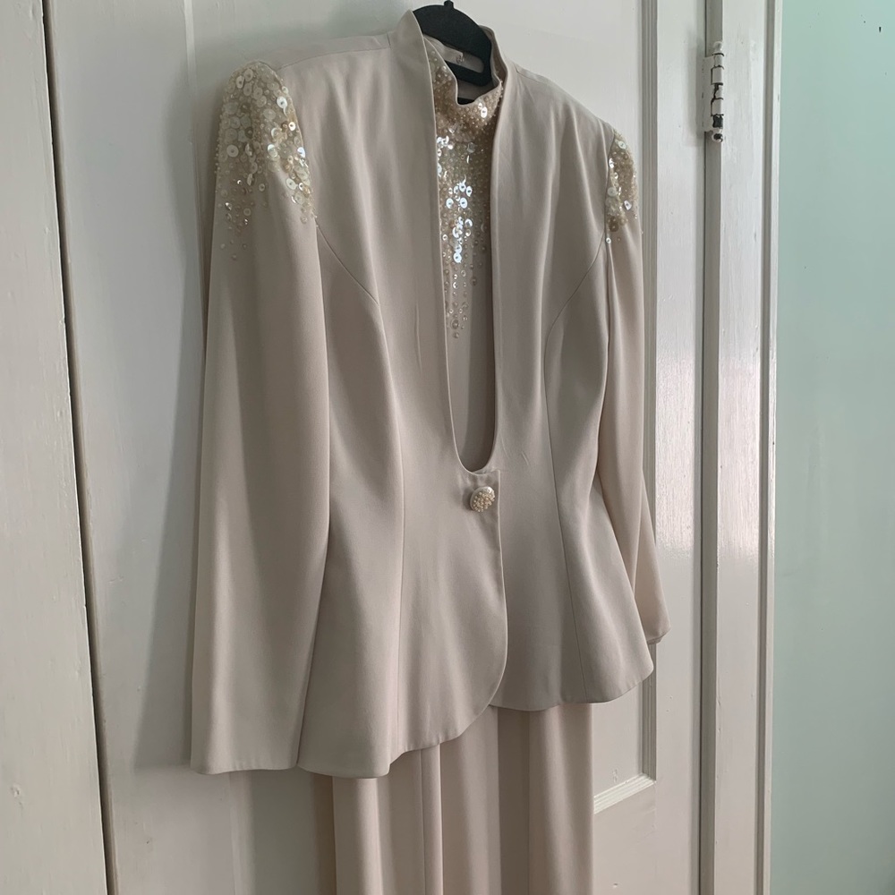 Cream Daymor Couture 2 Piece Blazer and Dress sz 8
